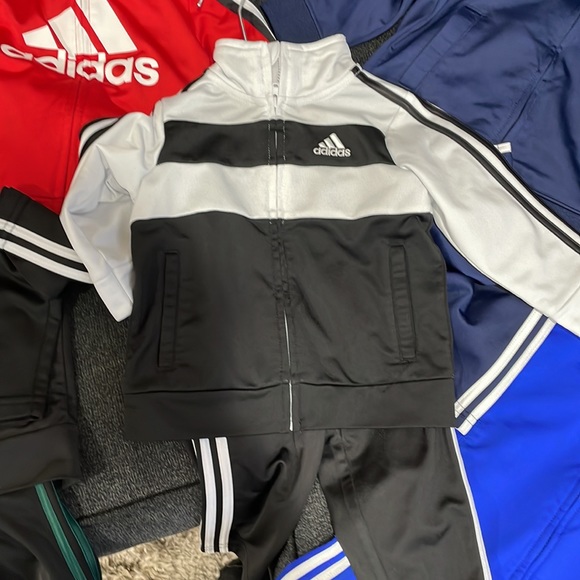 Adidas and Nike jump suits will fit baby boys 12 to 16 months old - Picture 4 of 9